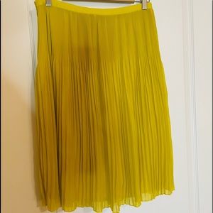 ZARA yellow mustard pleated midi skirt